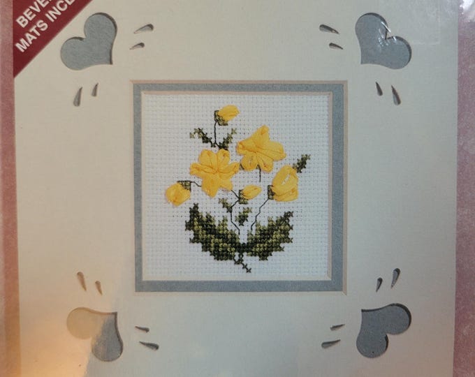 Janlynn Buttercups Ribbon Embroidery Kit. FREE SHIPPING. Good Condition.
