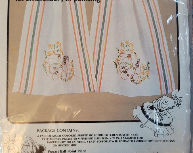 Embroidery Pair of Kitchen Towels Spice. FREE SHIPPING. Older Condition.
