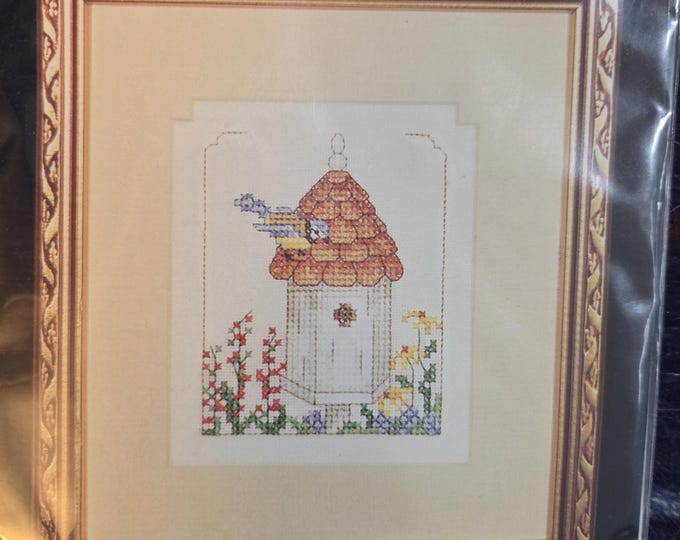 Serendipity Designs Garden Home Counted Cross Stitch Kit. FREE SHIPPING. Good Condition.