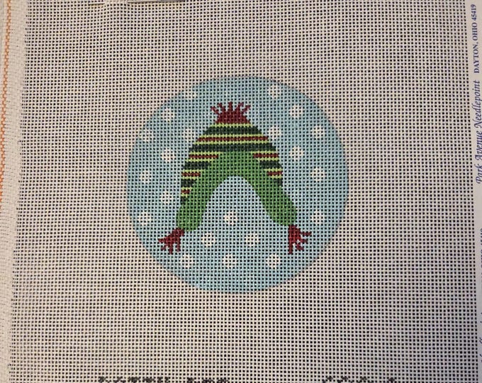 Patty Bee Snowflake Cap Club Co2-2 Needlepoint Canvas.  18 Mesh 3.5" Round Preowned Estate Sale Like New Condition.