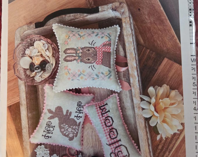 Annie Beez Bloomin Bunnies Trio Cross Stitch Pattern. FREE SHIPPING. Good Condition