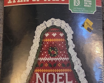 6" Bell Noel Counted Cross Stitch Kit. FREE SHIPPING. Good Condition.