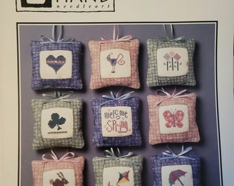 Heart in Hand Spring Tiny Trimmings Cross Stitch Pattern. FREE SHIPPING. Used Condition.