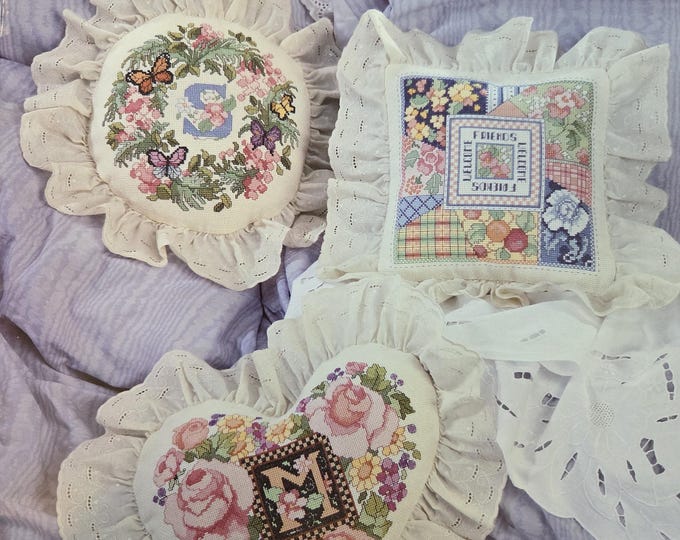 American School of Needlework Decorator Pillows Cross Stitch Pattern. Free Shipping. Used Condition.