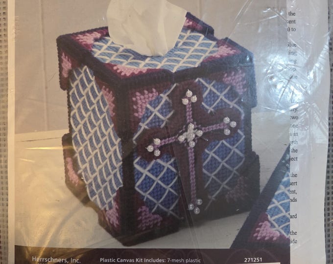 Herrschners Timeless Treasures Tissue Box Cover Plastic Canvas Kit FREE SHIPPING. Older Good Condition.