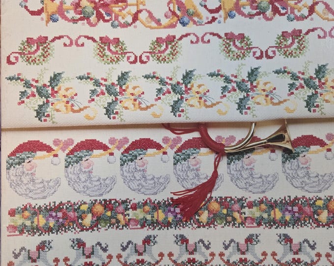 American School of Needlework Christmas Borders Cross Stitch Pattern. Free Shipping. Used Condition.