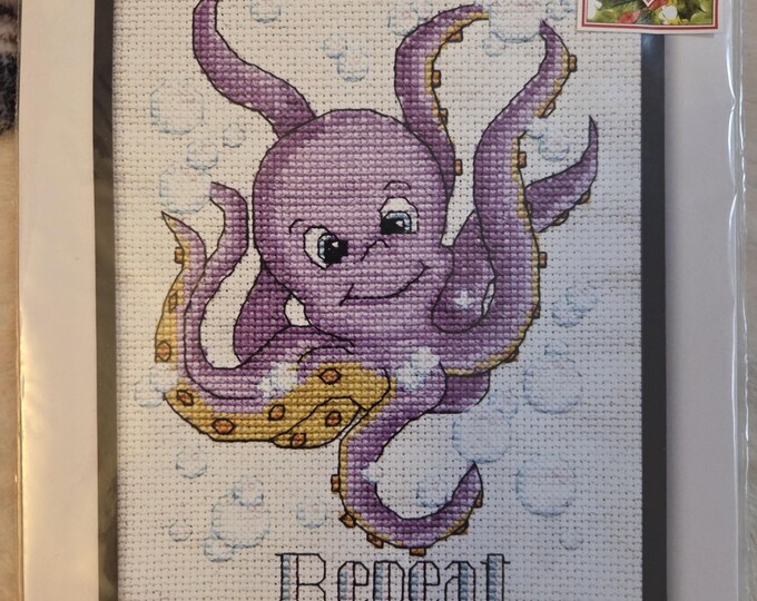 Design Works Bath Octopus Counted Cross Stitch Kit. FREE SHIPPING. Preowned Good Condition.