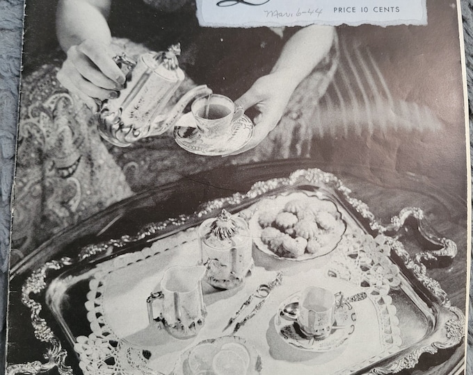 Vintage c 1943 Crochet Doilies Book No 201. Crochet Pattern. FREE SHIPPING.