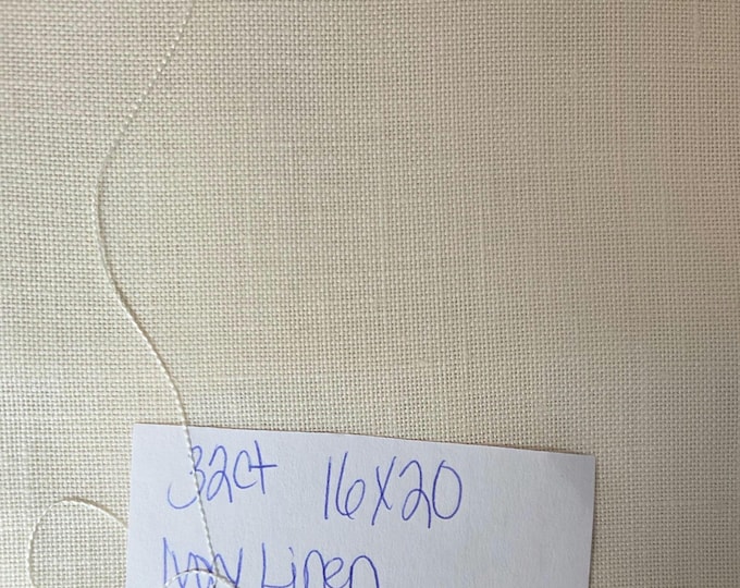 32ct 16"x20" Ivory Linen.Preowned and Repackaged. FREE SHIPPING.