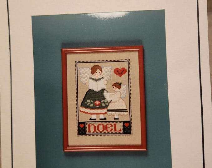 Astor Place Caroling Angels  Cross Stitch Pattern. Fabric Included. FREE SHIPPING.