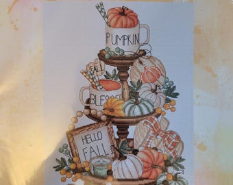 Les petites croix de Lucie Pumpkins on Platter Cross Stitch Pattern. Free Shipping. Good Condition.