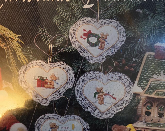 Designs for the Needle Christmas Tradition 1921 Heart Ornaments Counted Cross Stitch Kit. FREE SHIPPING. New Condition.
