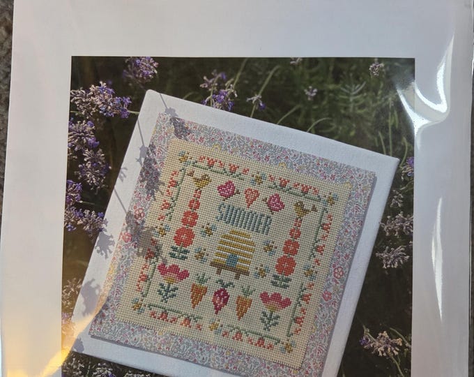 Cotton & Twine Historical Sampler Company Summer August 2020 Kit. FREE SHIPPING. Good Condition