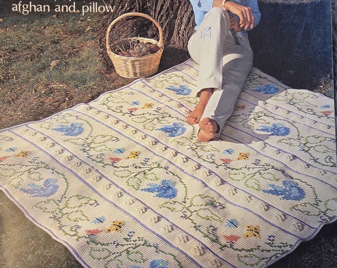 Brunswick Vol 821  Afghans to Knit and Crochet Pattern. FREE SHIPPING. Preowned and Used Condition.