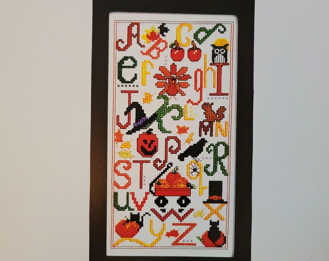 Bobbie G Designs Autumn Sampler Cross Stitch Pattern. Free Shipping. Good Condition.