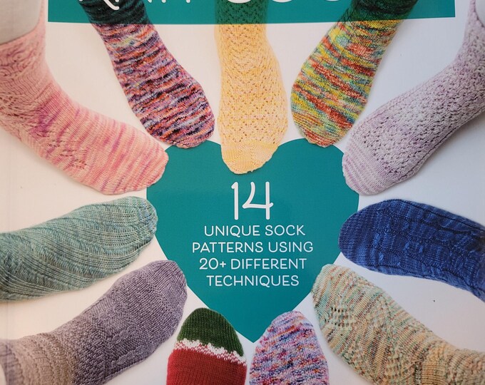 Annie's Knit Love to Knit Socks FREE SHIPPING. New Condition.
