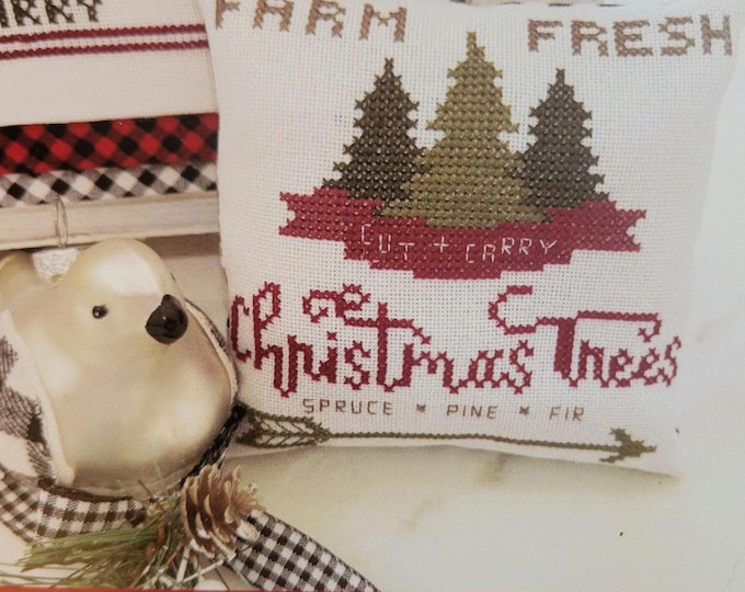 Anabellas Christmas Cut & Carry Christmas  Cross Stitch Pattern. Free Shipping. Good Condition.