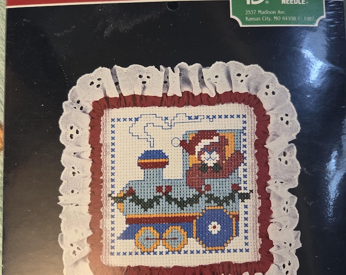 DMC Teddy Bear Engineer Square Counted Cross Stitch Kit. FREE SHIPPING. Good Condition.