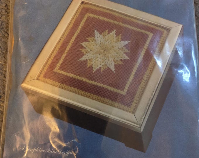 Cathy Needlecraft Bargello Amber Light Needlepoint Kit. FREE SHIPPING. Older Condition.