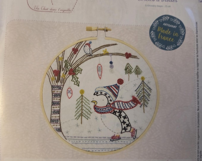 Un Chat Dans Laiguille Gaspard Star de la Patinoire Embroidery Kit. FREE SHIPPING. Estate Sale Preowned Like Good Condition.