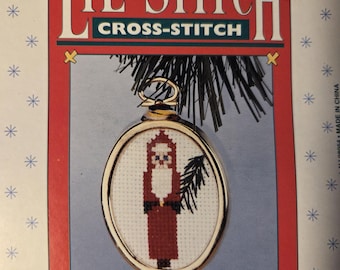 Lil Stitch Christmas Folk Art Santa Counted Cross Stitch Kit. FREE SHIPPING. Good Condition, older packaging.
