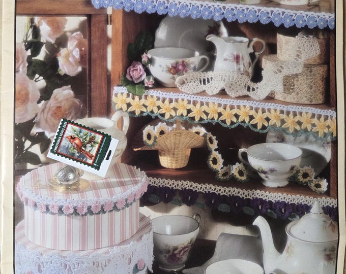 Leisure Arts 24 Floral Edgings Crochet Pattern. FREE Shipping. Preowned Used Condition.