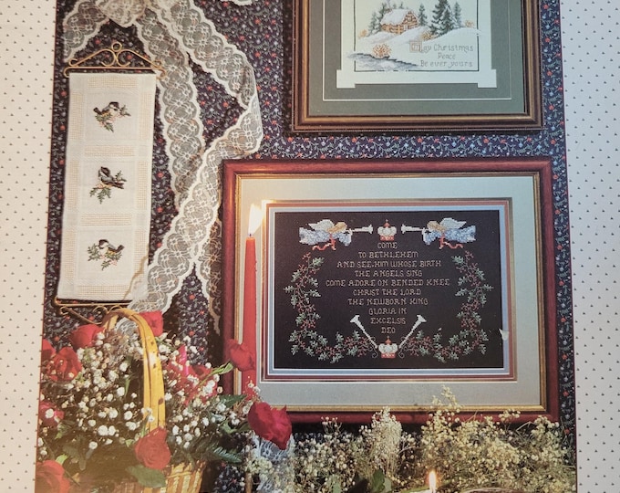 Stoney Creek Christmas Traditions Cross Stitch Pattern. Free Shipping. Used Condition