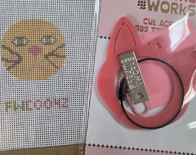 Cat Face Canvas with Acrylic Cat Bag Tag Frame Needlepoint Kit. FREE SHIPPING. New Condition. Great for Beginners.