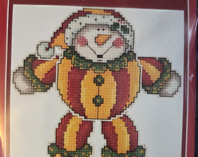 Holiday Time Flapper Snowman Plastic Canvas Ornament Kit. FREE SHIPPING. Repackaged in a polybag.