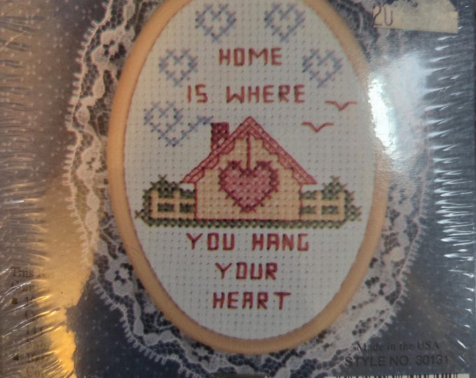 New Berlin Mini Home Is Where You Hang Your Heart Counted CrossStitch Kit. FREE SHIPPING. Older packaging.
