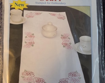 Table Runner/Scarf Stamped Embroidery Rose Garden. FREE SHIPPING. Good Condition
