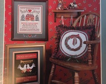 An Old Fashioned Christmas Cross Stitch Pattern. FREE SHIPPING. Used Condition