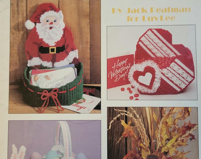 Leisure Arts Holiday Keepers In  Plastic Canvas Used condition. Free shipping.