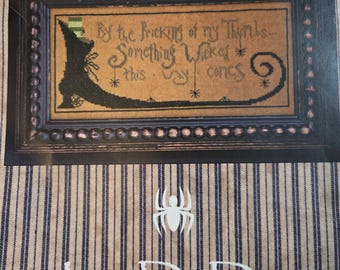 La-D-Da Something Wicked Cross Stitch Pattern. FREE SHIPPING. Estate Sale Preowned Good Condition.