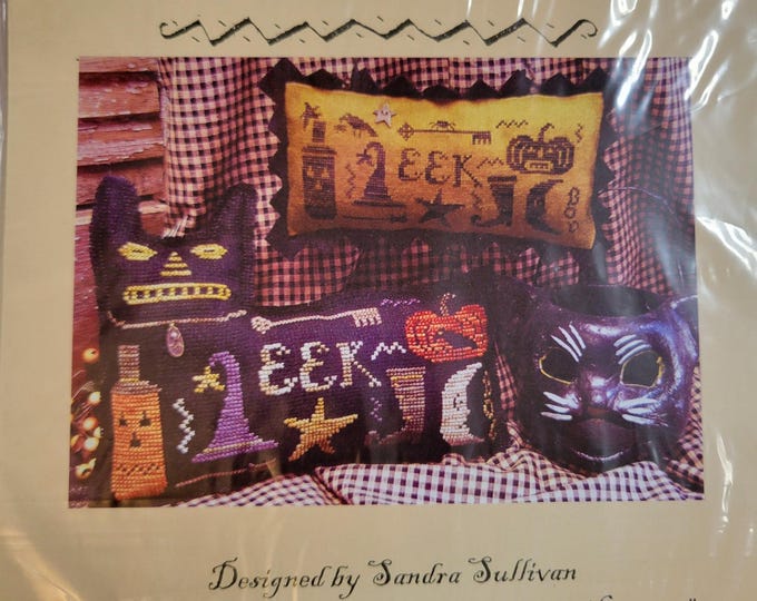 Homespun Elegance All About Halloween Cross Stitch Pattern. Free Shipping. Used Condition.