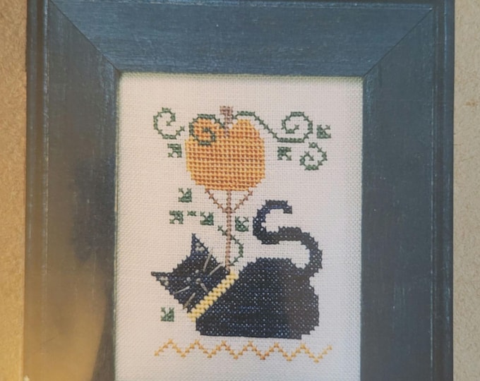 Bent Creek The Black Cat Cross Stitch Pattern. Free Shipping. Good Condition.