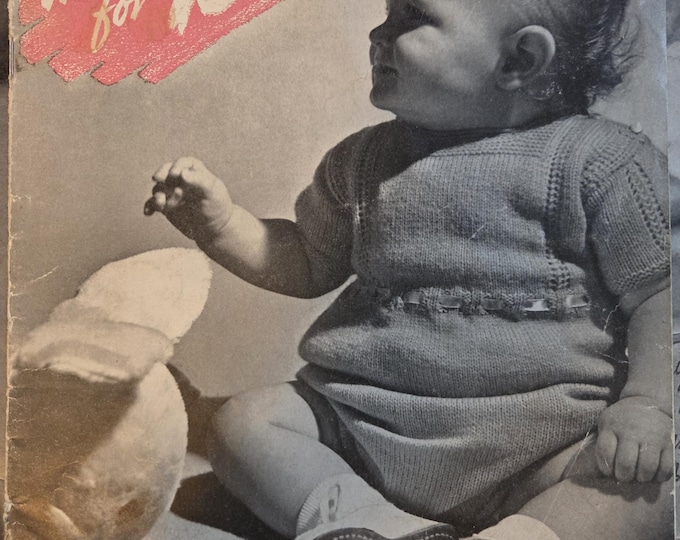 Woolies for Babies Book No 224. FREE SHIPPING. Old Vintage Condition. Slightly torn pages some writing in chart.