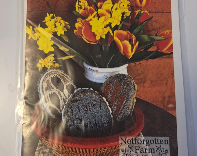 Notforgotten Farm Spring Eggs Punch Needle Pattern. Estate Sale Preowned Good Condition. Free SHIPPING.