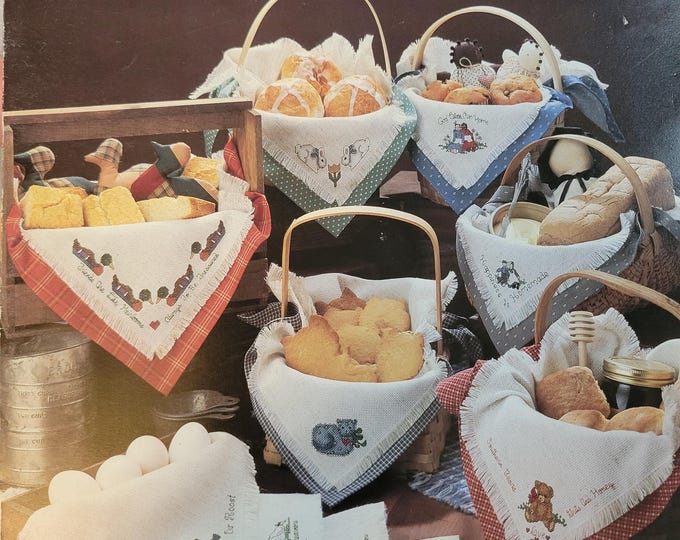 Leisure Arts Bread Cloths Southern Style Cross Stitch Pattern. Free SHIPPING. Worn Condition.