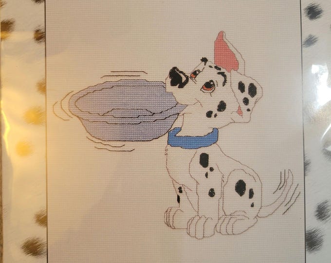 Disney 101 Dalmations Cross Stitch Pattern. Free Shipping. Good Condition. Repackaged in a polybag.