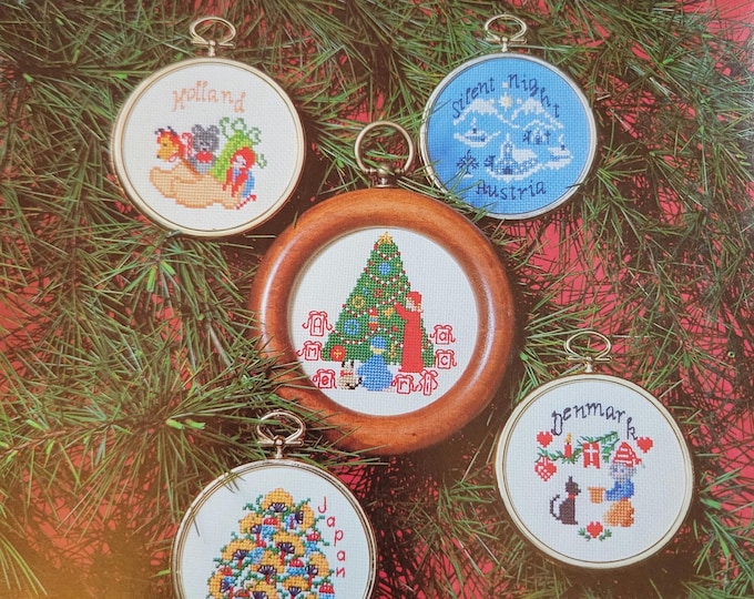 Vintage Carolina Cross Stitch Christmas Around The World Cross Stitch Pattern. Free SHIPPING.