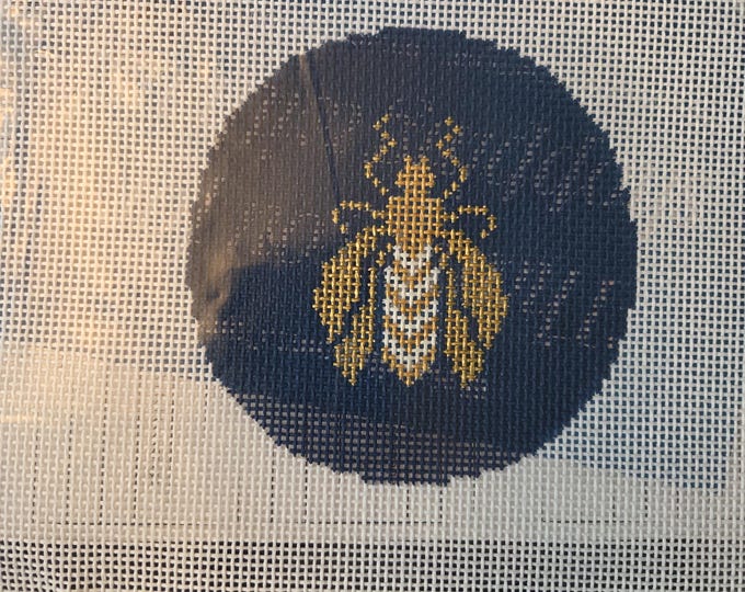 Two Sisters Bee Needlepoint Canvas with Threads 13# 4" Round Preowned Estate Sale Like New Condition. Free Shipping.