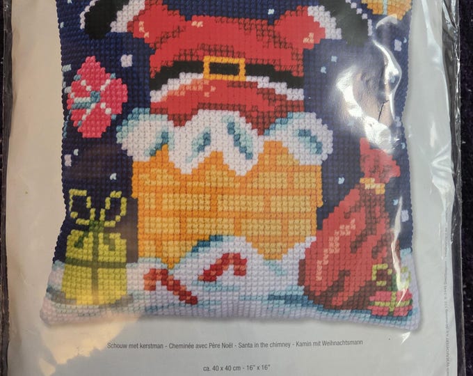 Vervaco Santa In The Chimney Needlepoint/Cross Stitch Kit. FREE SHIPPING. New Condition.