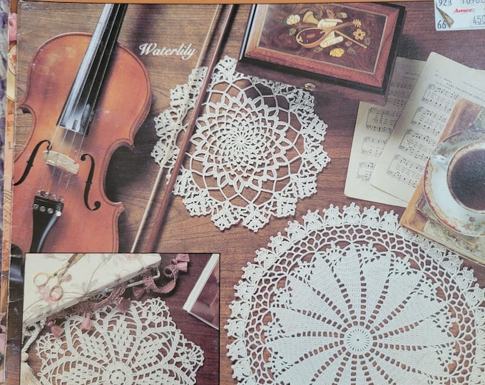 Leisure Arts Dainty Doilies Crochet Pattern. FREE SHIPPING. Used Condition.