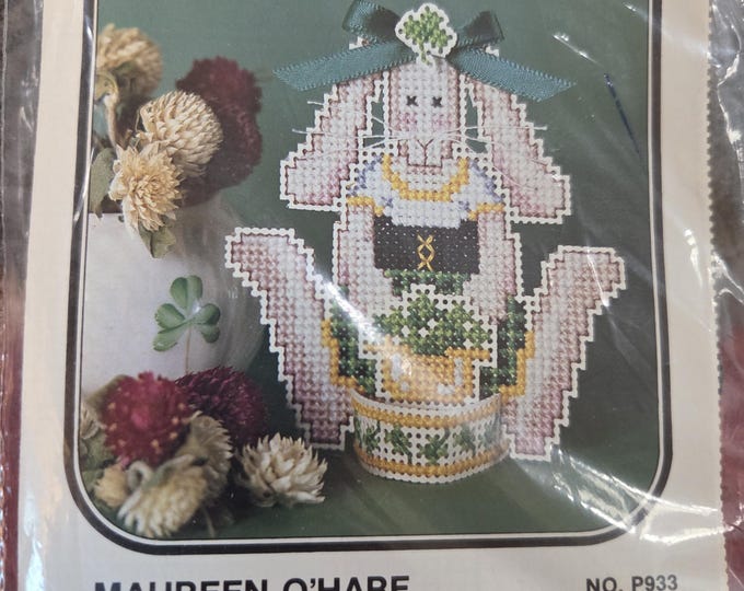 Hare Doos Perforated Paper Whimsies of the Month Counted Cross Stitch Kit. FREE SHIPPING. Older Condition.