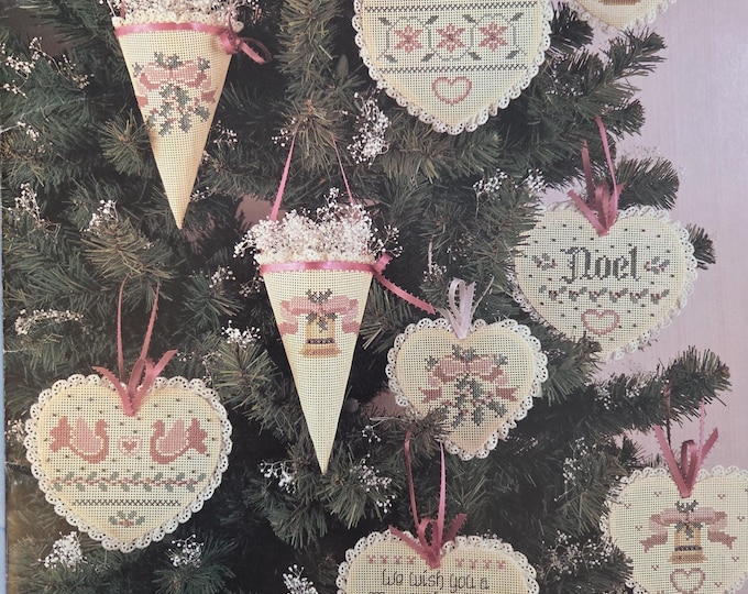 Sue Hillis Victorian Christmas Cross Stitch Pattern. FREE SHIPPING. Used Condition.