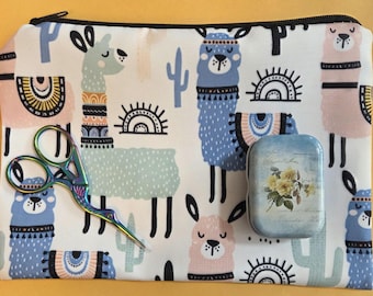 6x8 Alpacas/Llamas Project Bag Stork Scissors and Needle Tin Included . New Condition. Free Shipping.