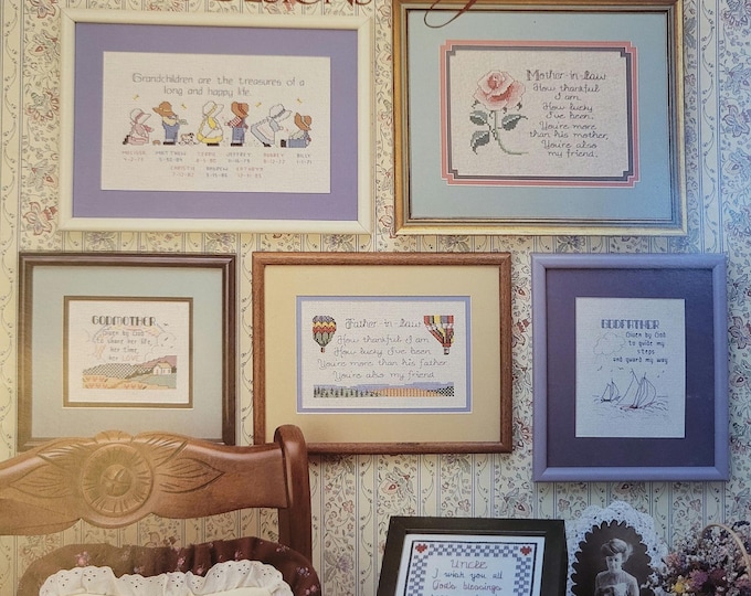 Vintage Leisure Arts Family 25 Designs Cross Stitch Pattern. Free SHIPPING.