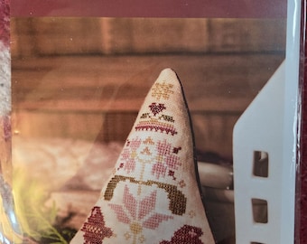 Blueberry Ridge O Christmas Tree Cross Stitch Pattern. Free Shipping. New Condition.