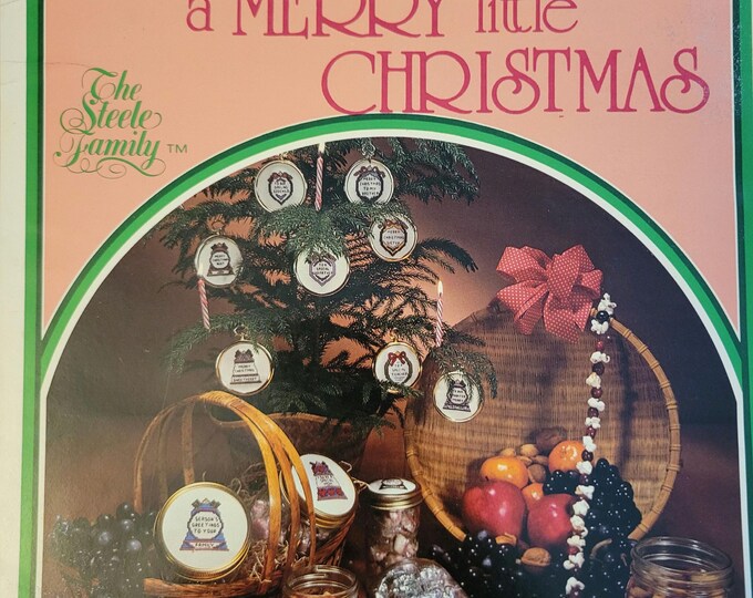 Leisure Arts Stitch Yourself a Merry Little Christmas Cross Stitch Pattern. FREE SHIPPING. Used Condition.
